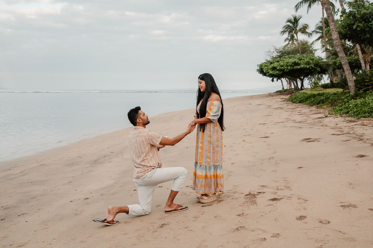 featured photo spot in Maui for proposals photo shoots