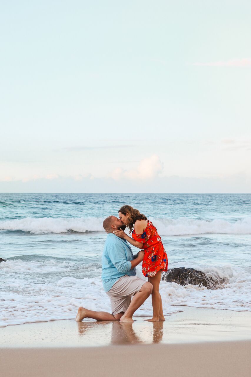 hire a proposal photograhper in Maui