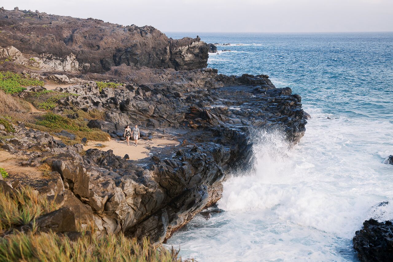 hire a proposal photograhper in Maui