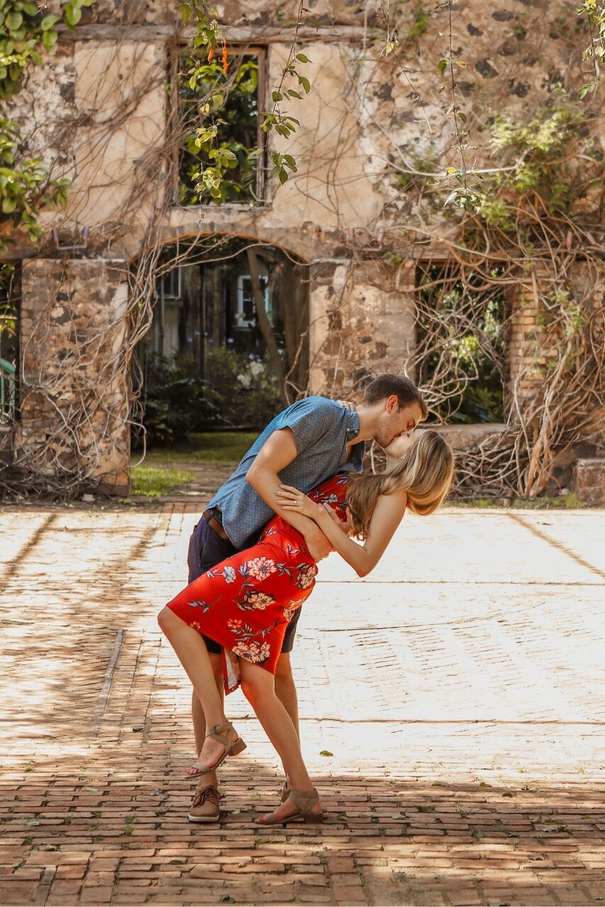 featured photo spot in Maui for proposals photo shoots gallery