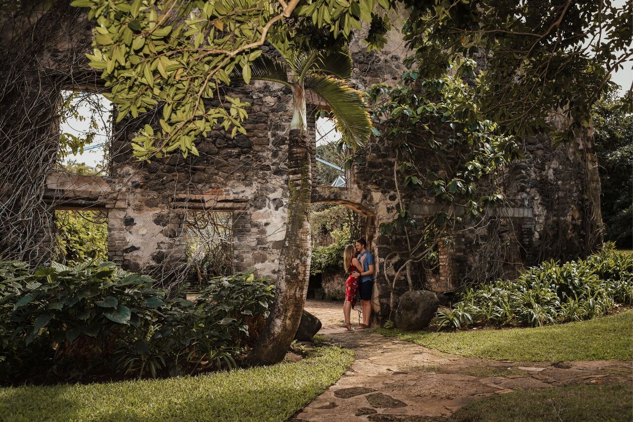 featured photo spot in Maui for proposals photo shoots gallery