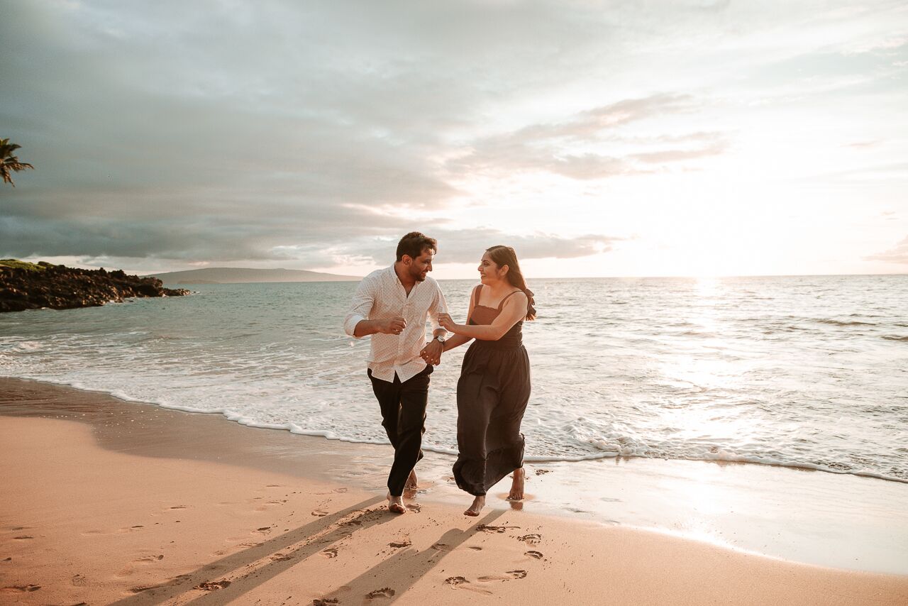 featured photo spot in Maui for proposals photo shoots