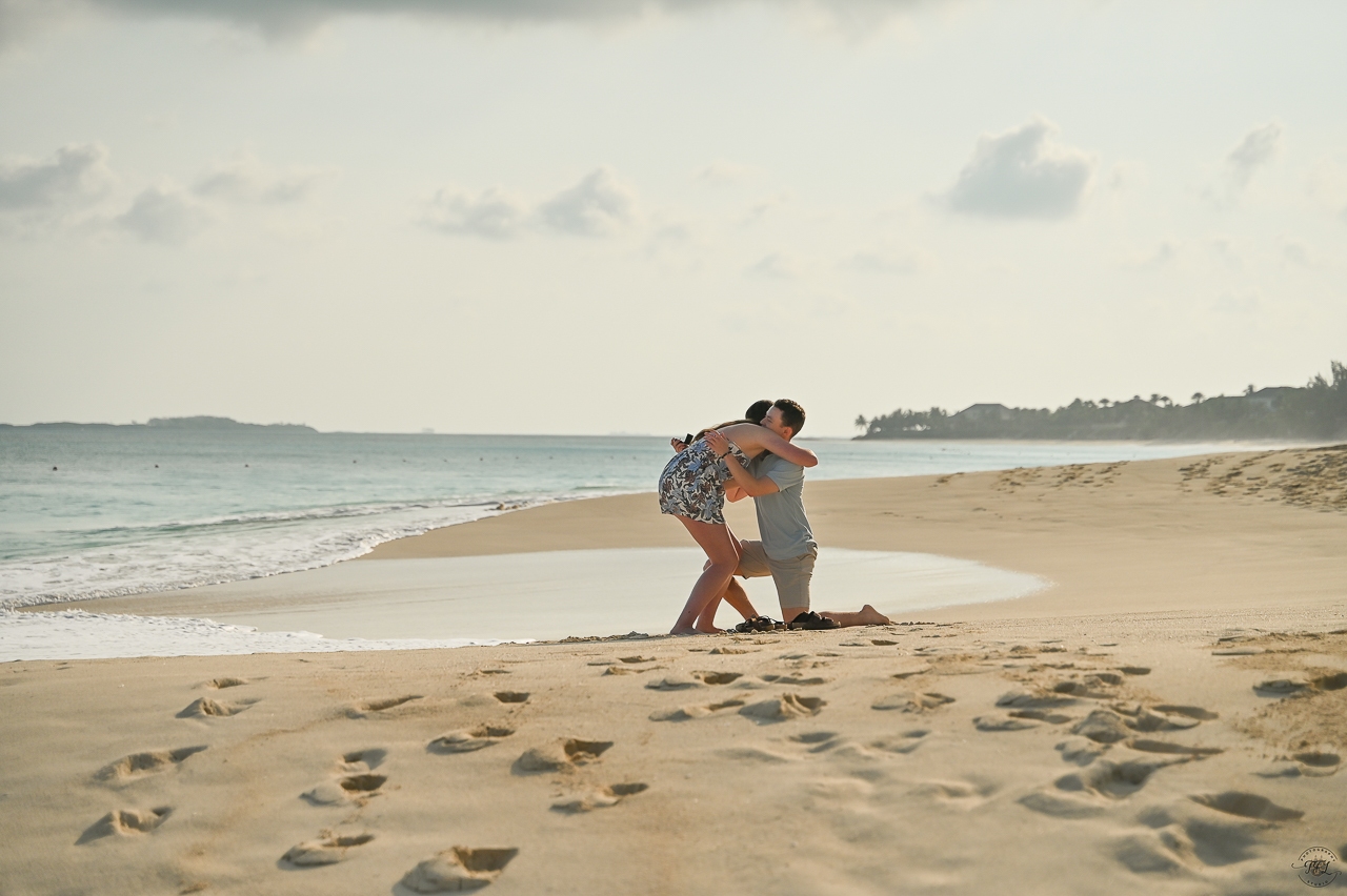 book a proposal photo shoot in Nassau, Bahamas cta image