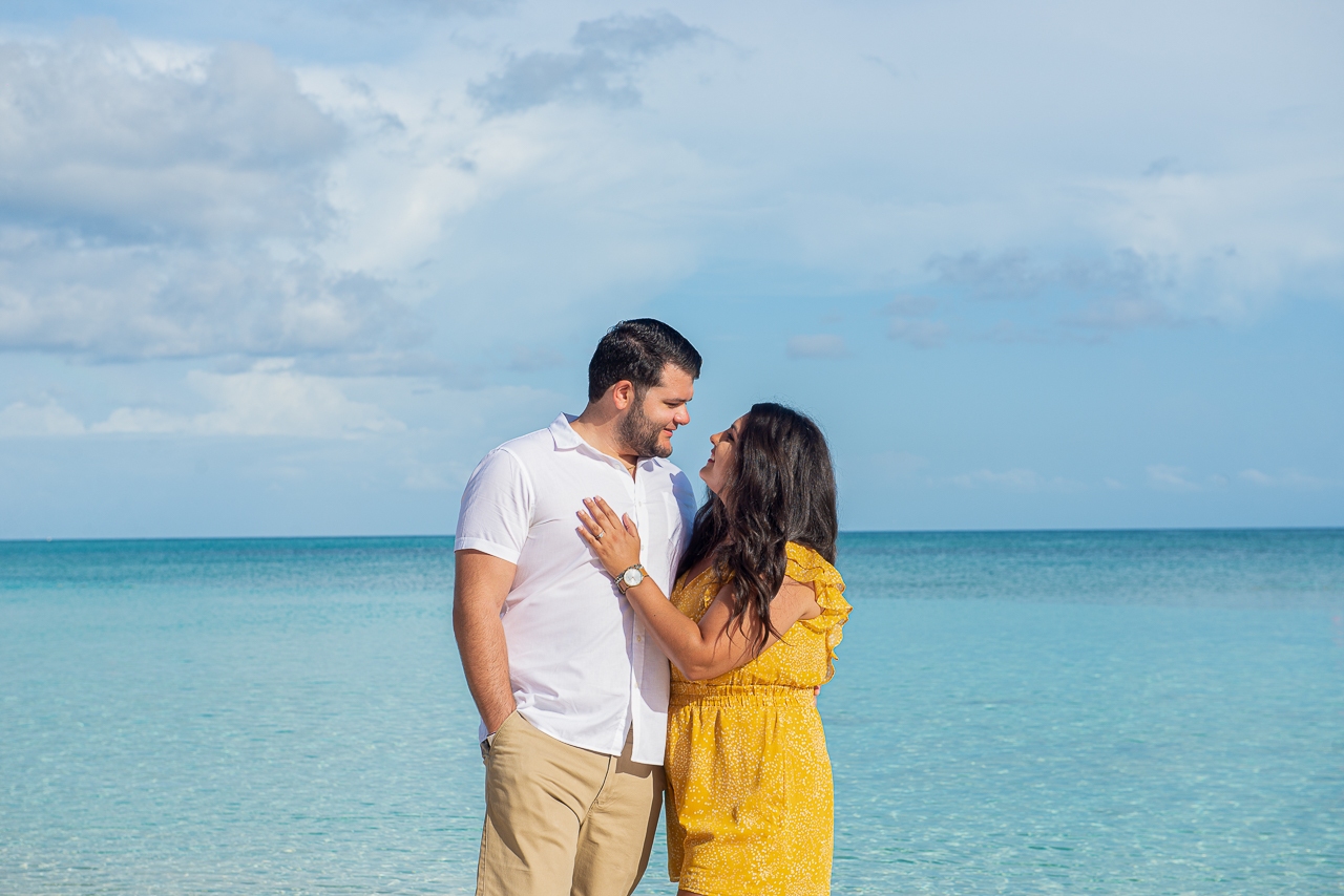 hire a proposal photograhper in Nassau, Bahamas