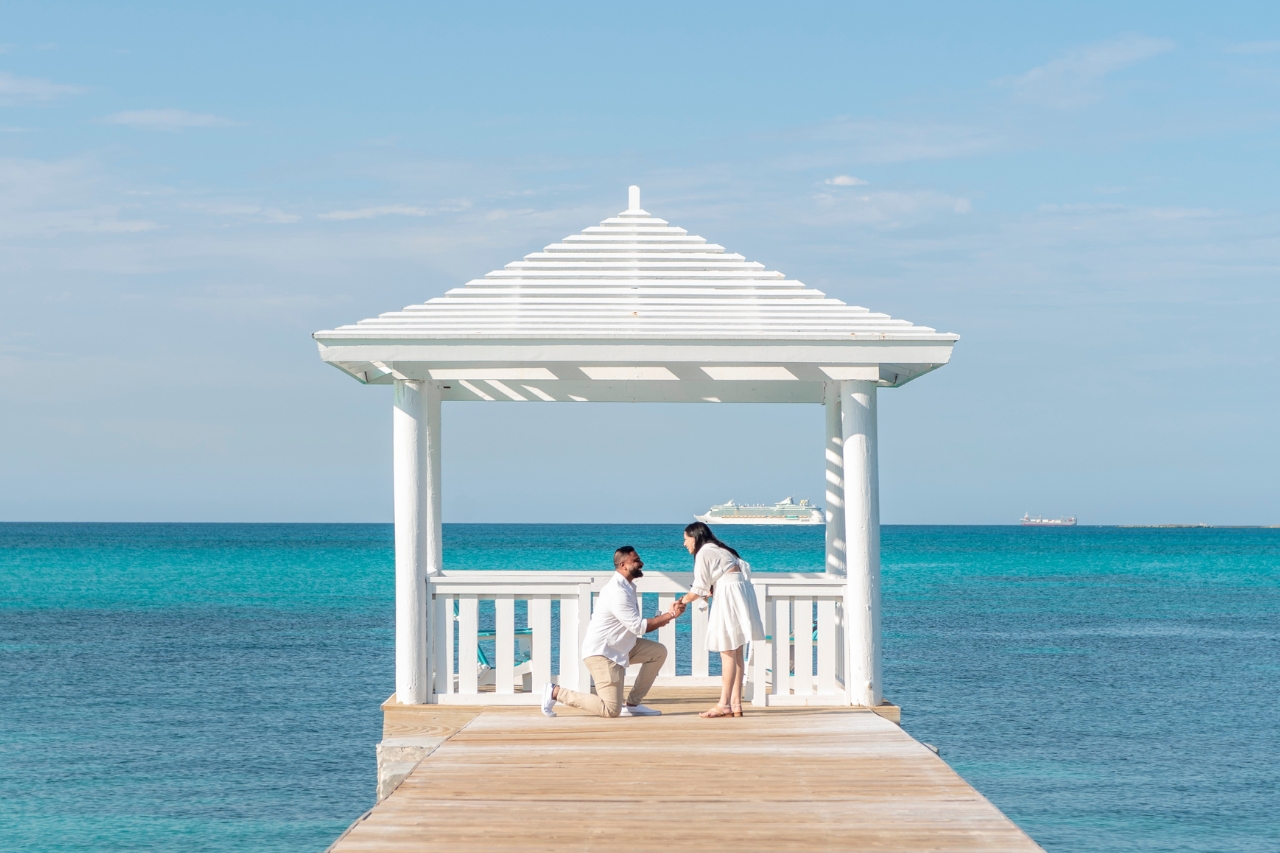featured photo spot in Nassau, Bahamas for proposals photo shoots