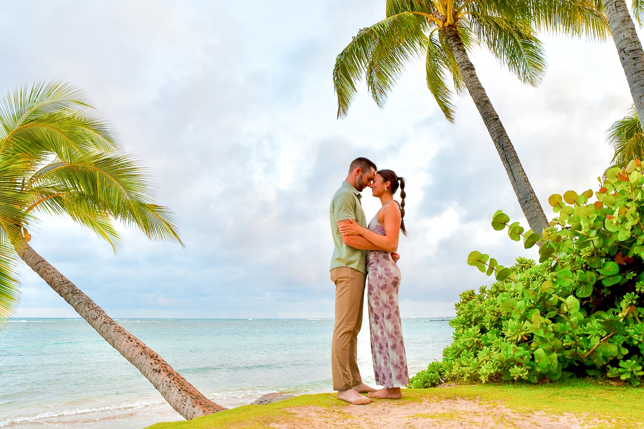 featured photo spot in Oahu for proposals photo shoots gallery