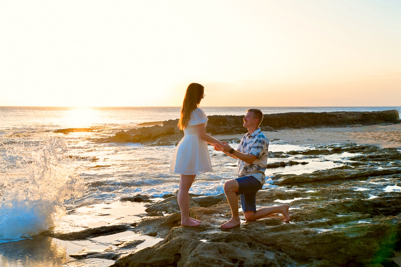 featured photo spot in Oahu for proposals photo shoots