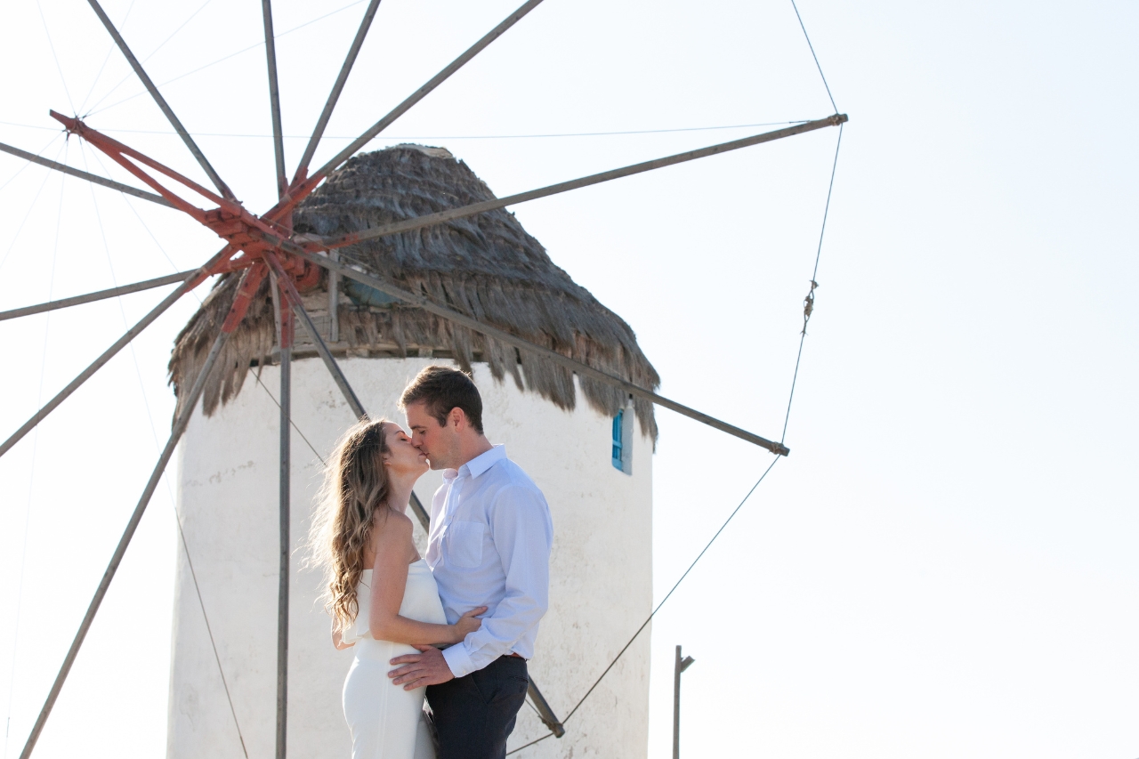 featured photo spot in Mykonos for proposals photo shoots gallery