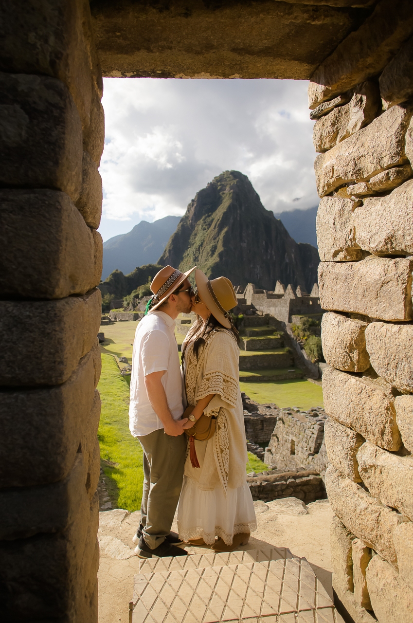 hire a proposal photograhper in Machu Picchu