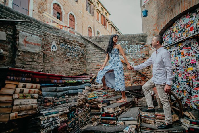 venice-proposal-local-lens-libreria-acqua-alta-