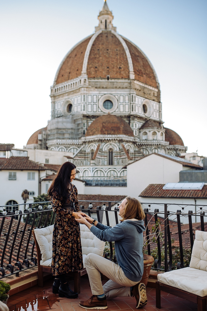hire a proposal photograhper in Florence
