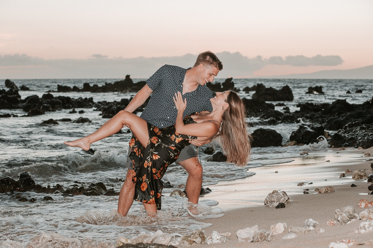 featured photo spot in Maui for proposals photo shoots