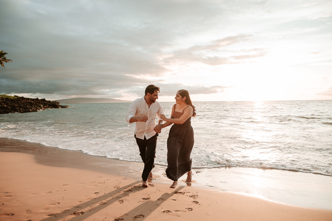 featured photo spot in Maui for proposals photo shoots