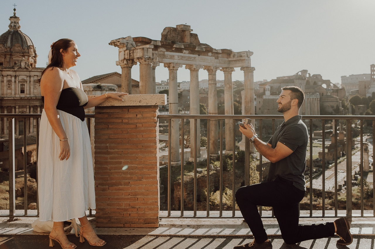 featured photo spot in Rome for proposals photo shoots