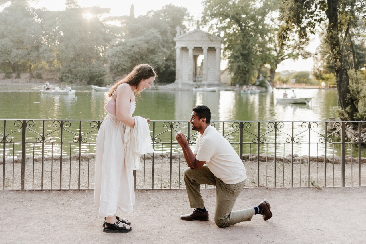featured photo spot in Rome for proposals photo shoots