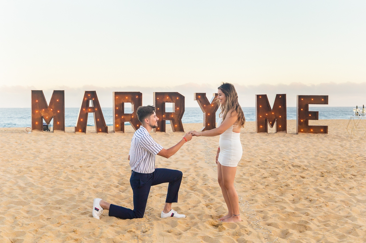 hire a proposal photograhper in Cabo San Lucas