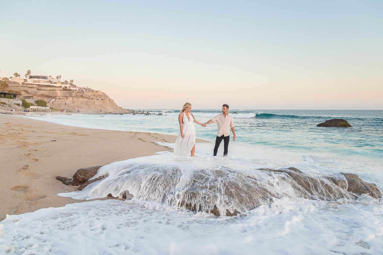 hire a proposal photograhper in Cabo San Lucas