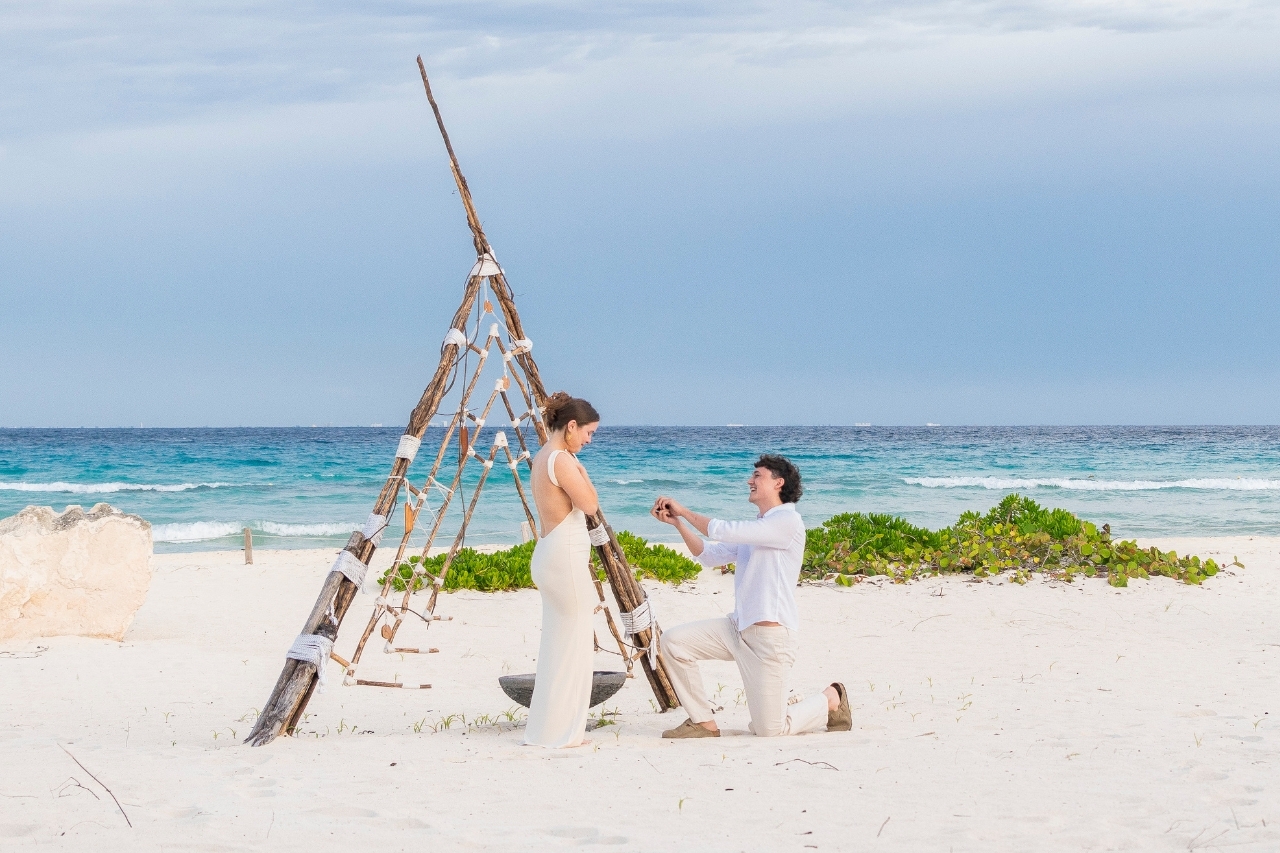 featured photo spot in Cancun for proposals photo shoots