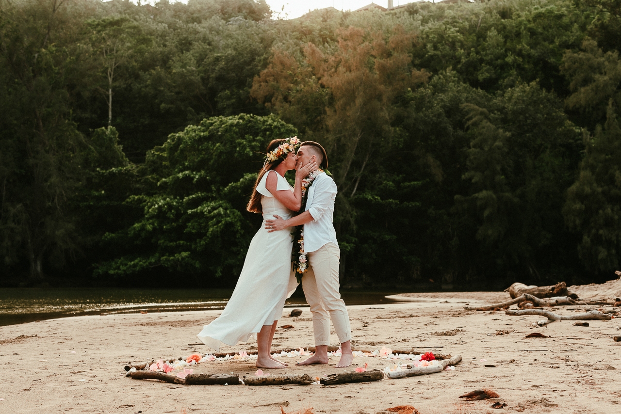 featured photo spot in Kauai, Hawaii for proposals photo shoots