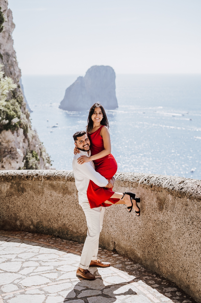 hire a proposal photograhper in Capri 