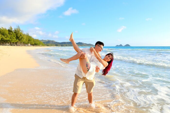 honolulu-hawaii-proposal-local-lens-photographer-bellows-beach