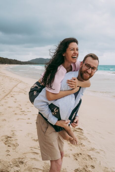 honolulu-hawaii-proposal-local-lens-photographer-waimanalo-beach