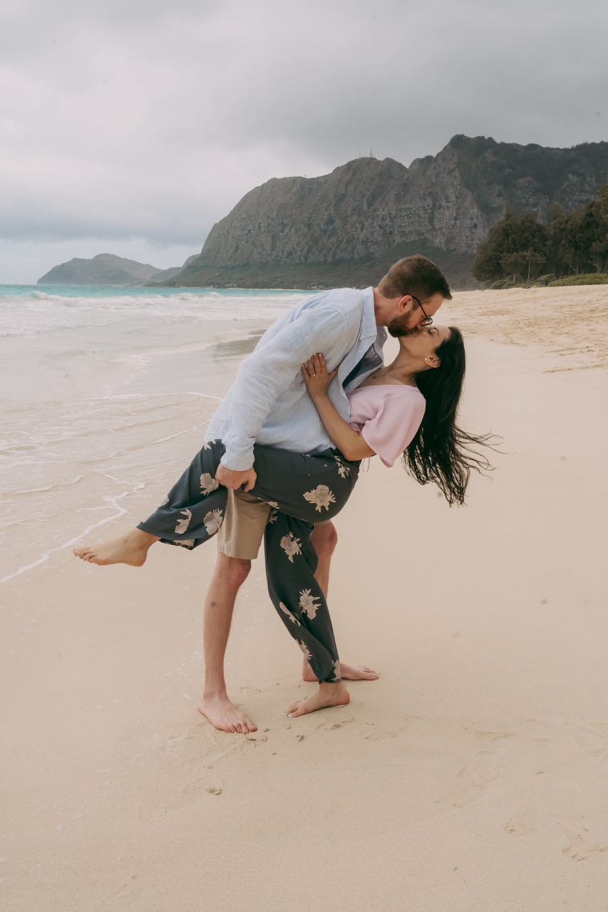 featured photo spot in Honolulu for proposals photo shoots gallery