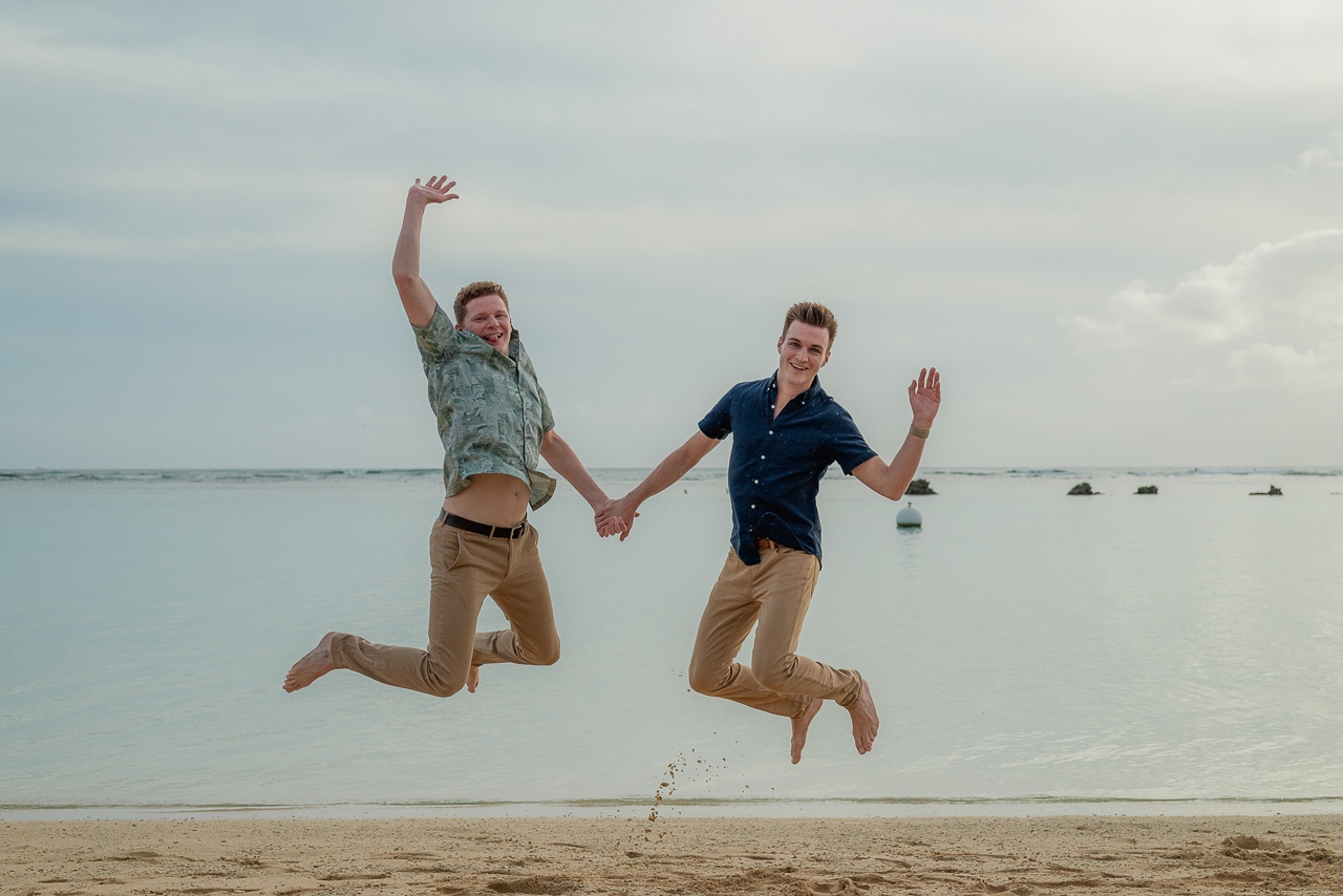 featured photo spot in Honolulu for proposals photo shoots gallery
