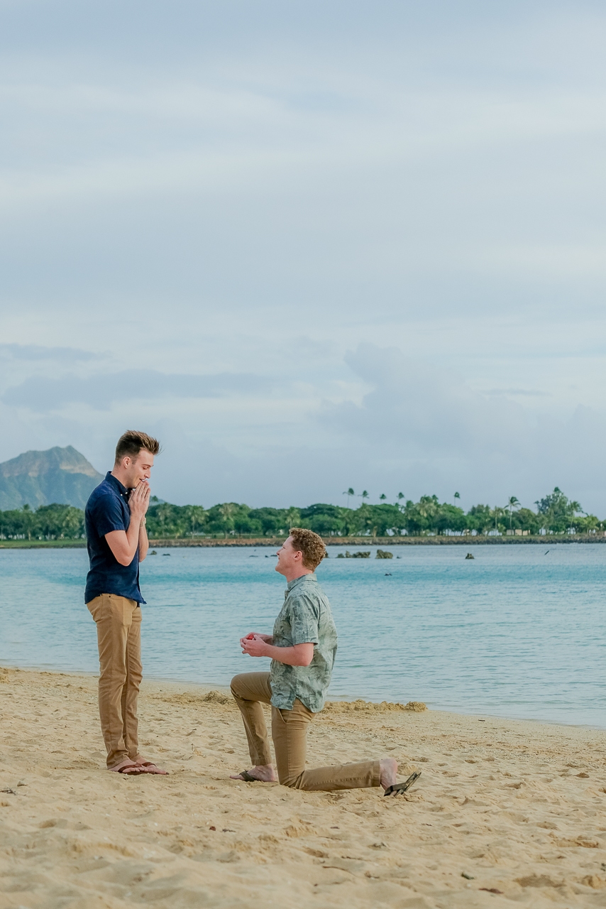 featured photo spot in Honolulu for proposals photo shoots gallery