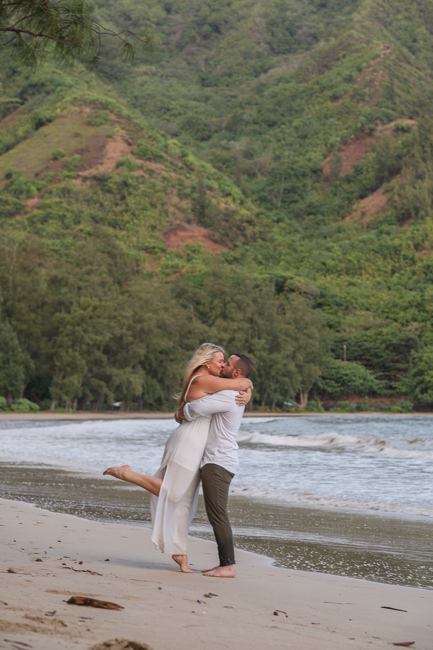 featured photo spot in Honolulu for proposals photo shoots gallery