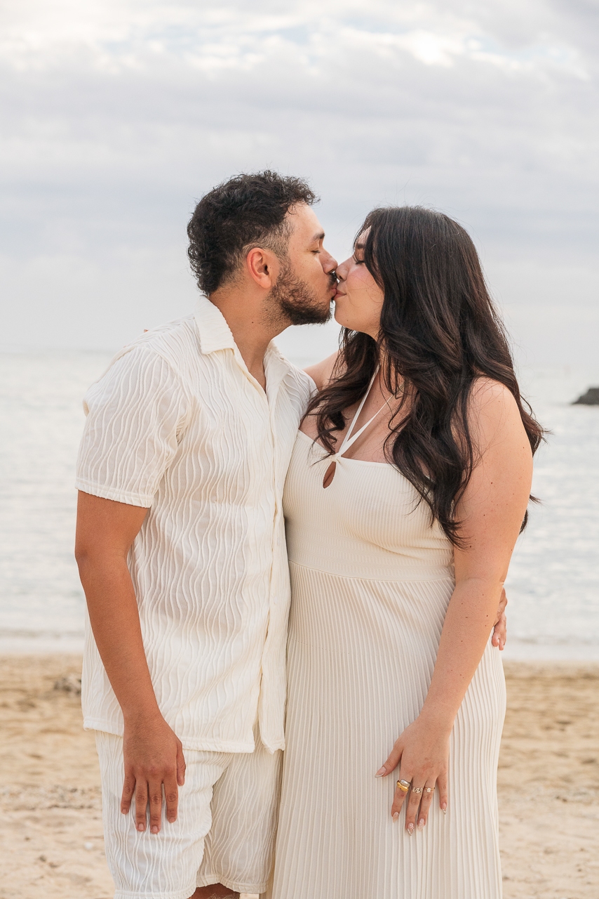 featured photo spot in Honolulu for proposals photo shoots gallery