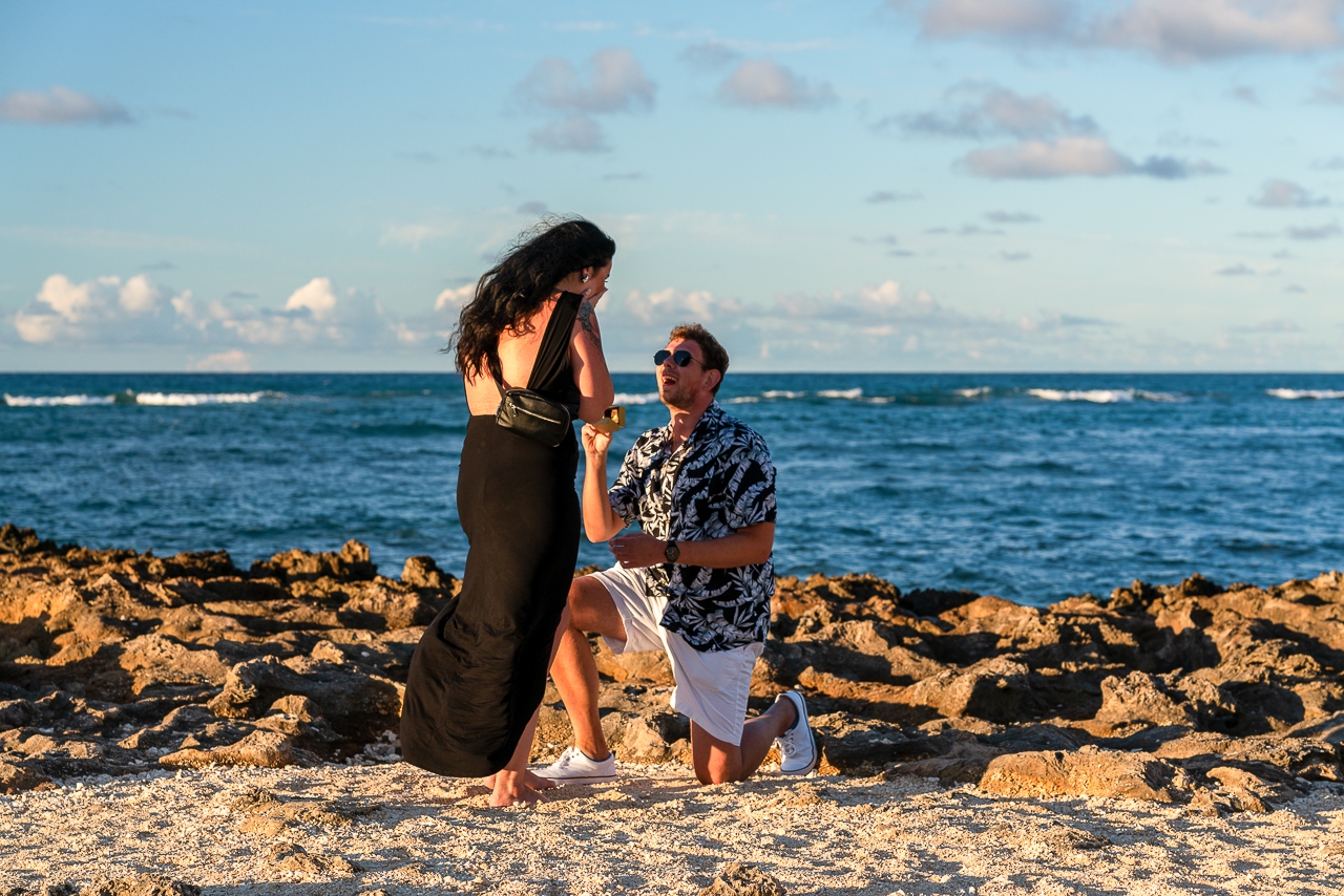 featured photo spot in Honolulu for proposals photo shoots
