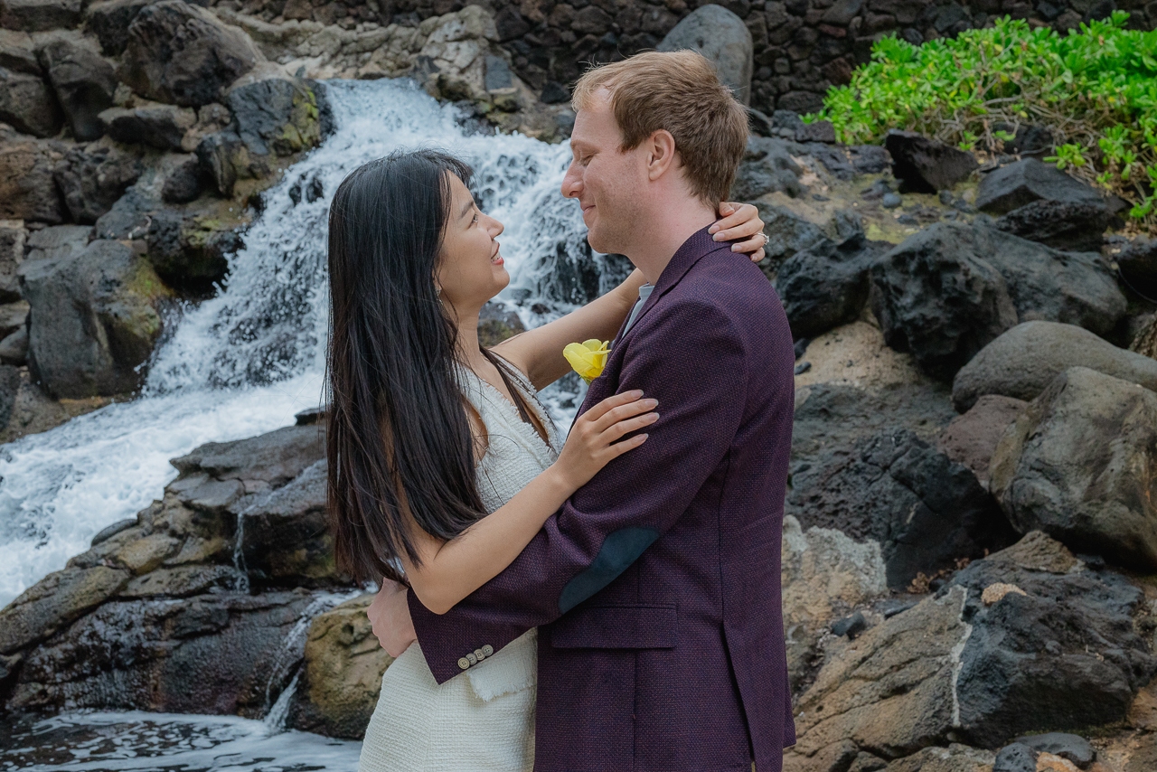 featured photo spot in Honolulu for proposals photo shoots gallery