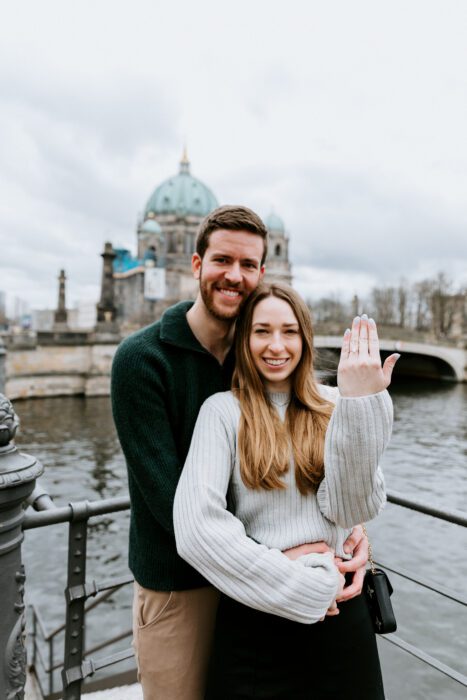 berlin-marriageproposal-victoria-41503-4