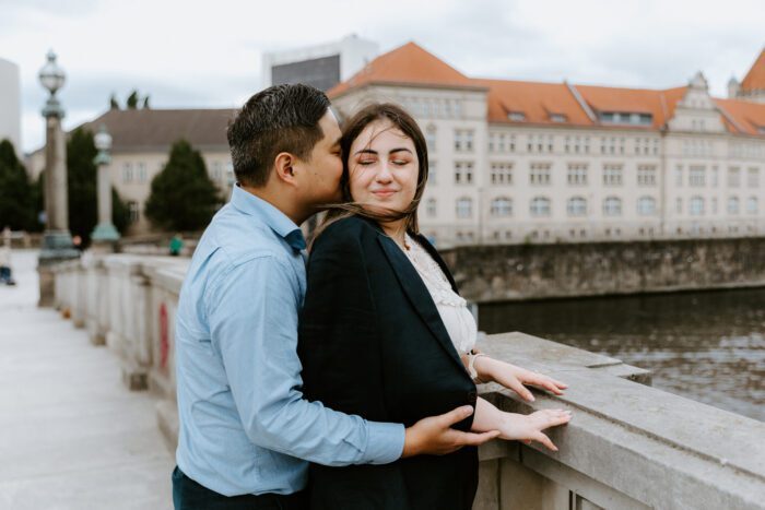 berlin-marriageproposal-victoria-50073-12