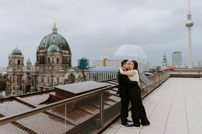 berlin-marriageproposal-victoria-50073-16