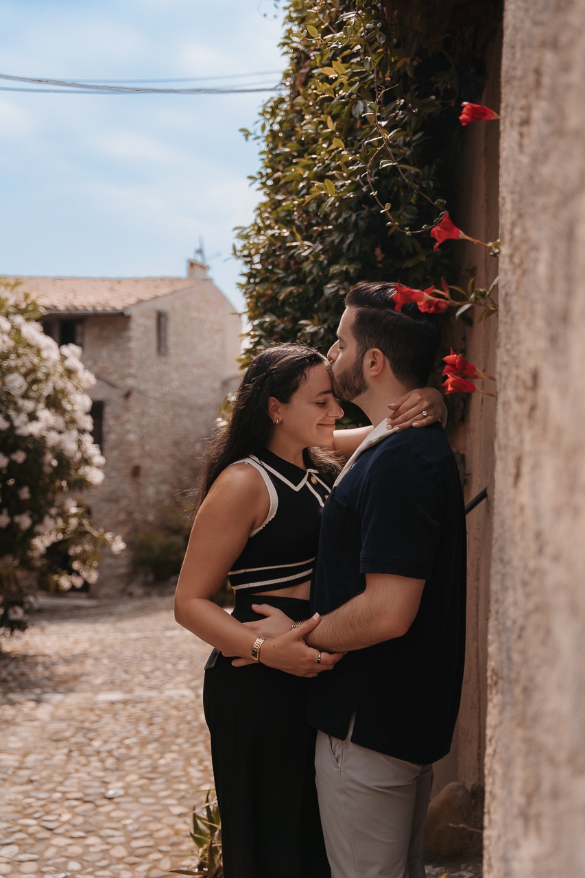 hire a proposal photograhper in French Riviera