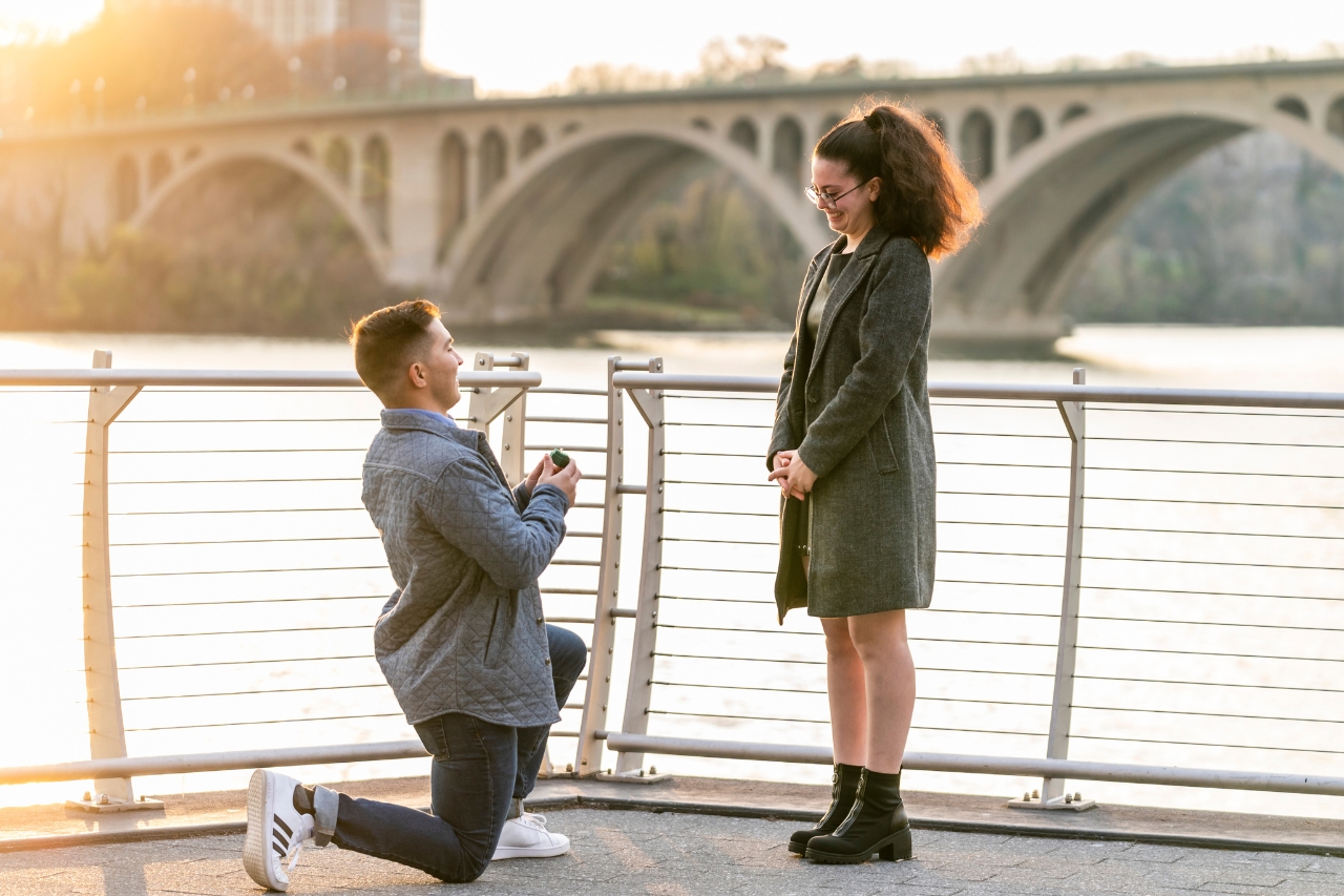 featured photo spot in Washington DC for proposals photo shoots