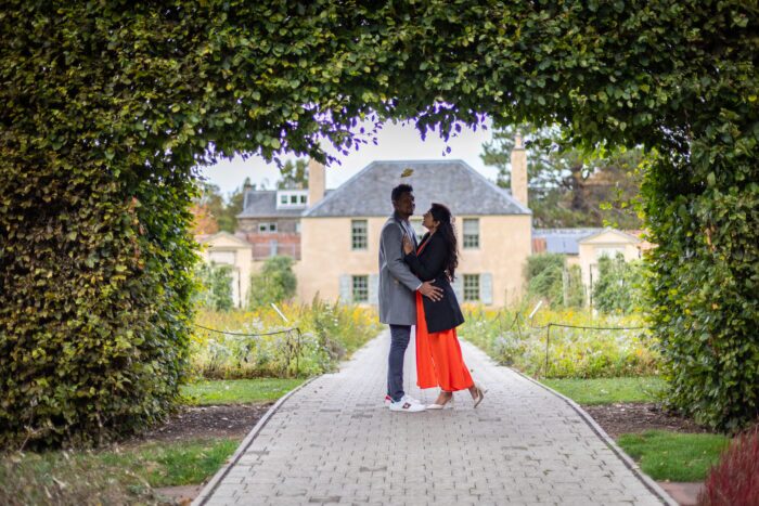 local-lens-edinburgh-scotland-couple