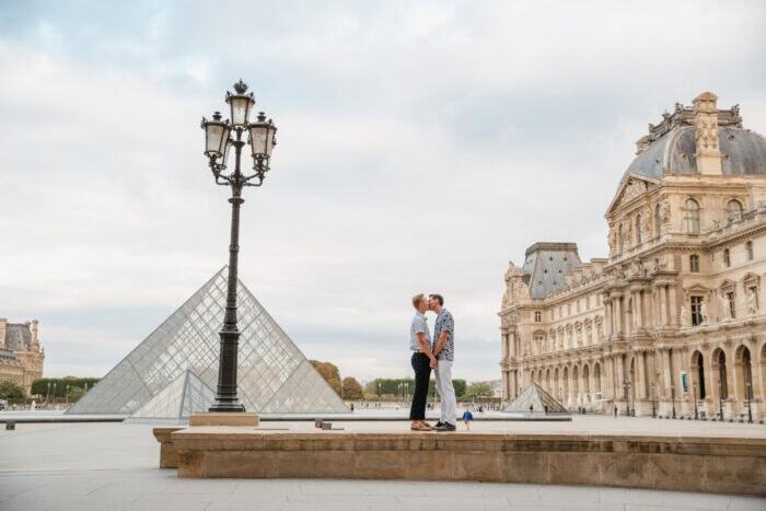 local-lens-paris-louvre-proposal